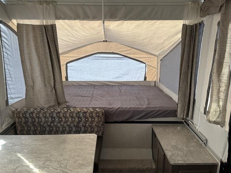 Flagstaff Pop Up Camper  2022