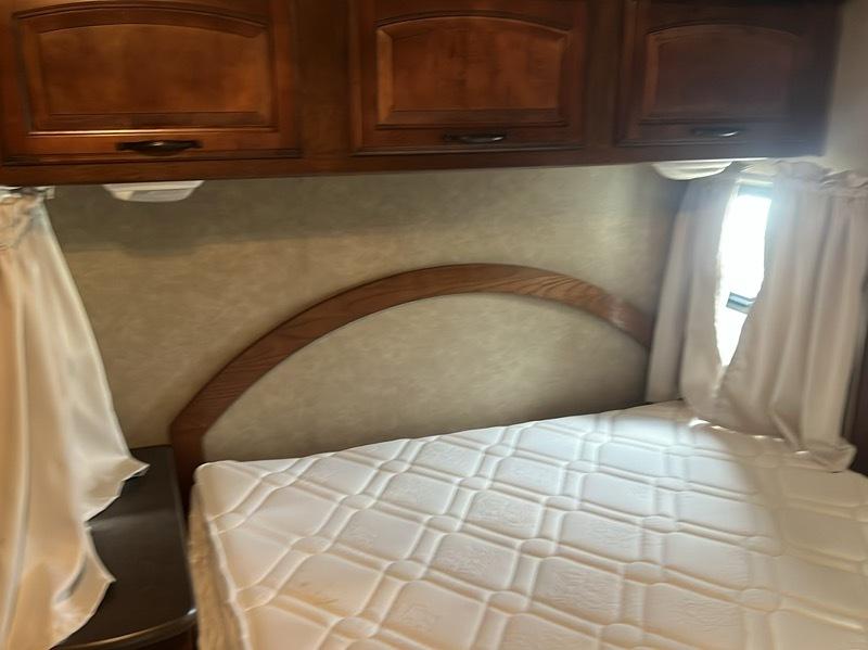 Coachmen Mirada  2014