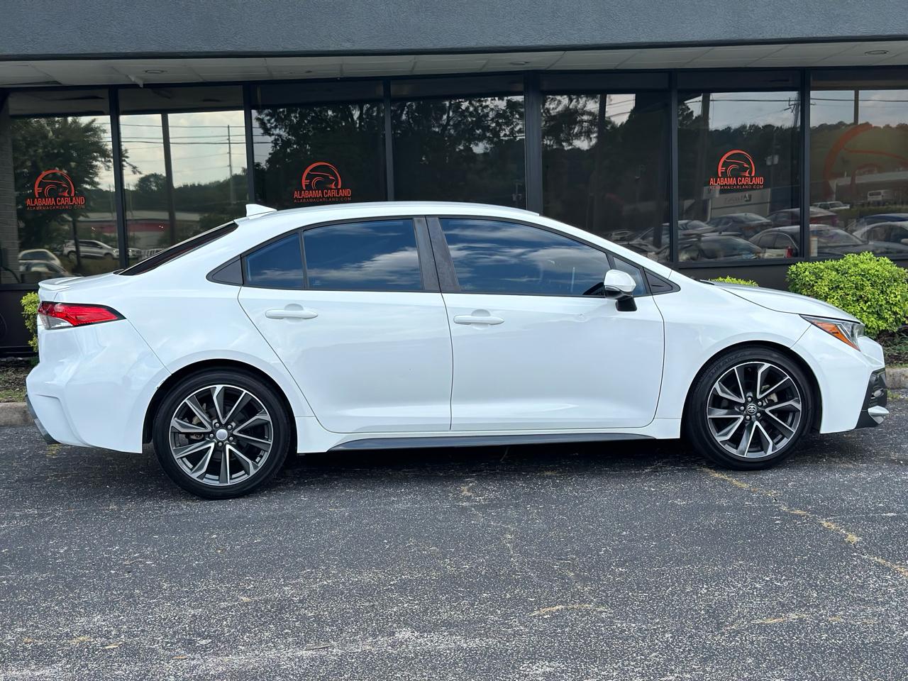 Toyota Corolla SE CVT (Natl) 2020