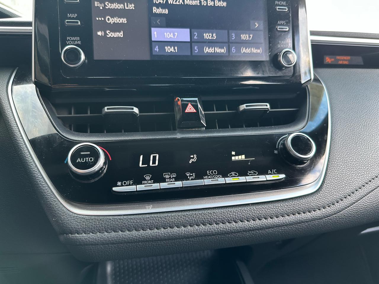 Toyota Corolla SE CVT (Natl) 2020