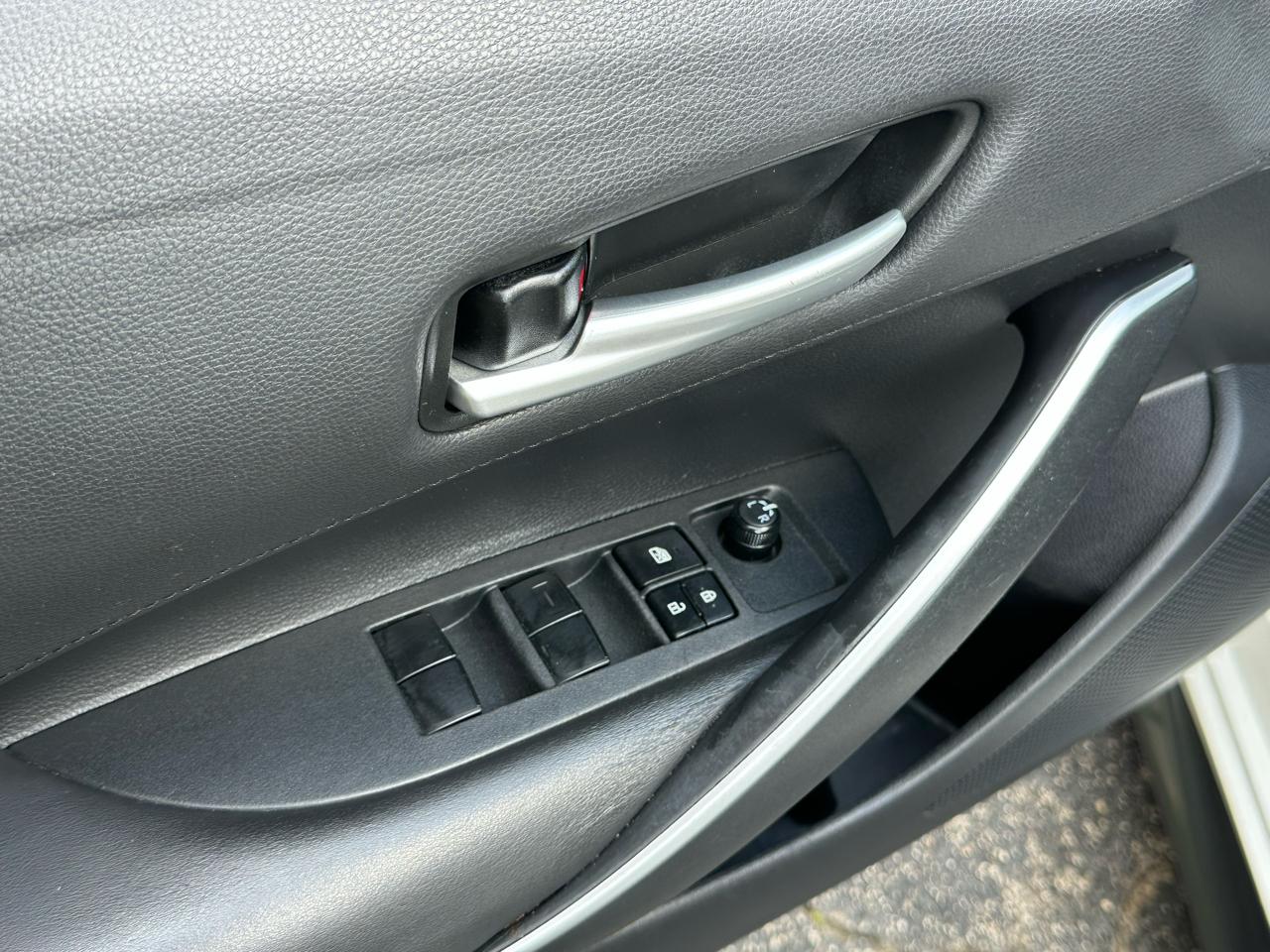 Toyota Corolla SE CVT (Natl) 2020