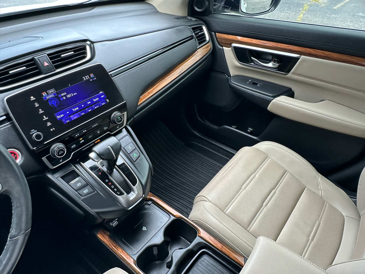 Honda CR-V Touring 2WD 2020 Honda CR-V Touring 2WD 2020