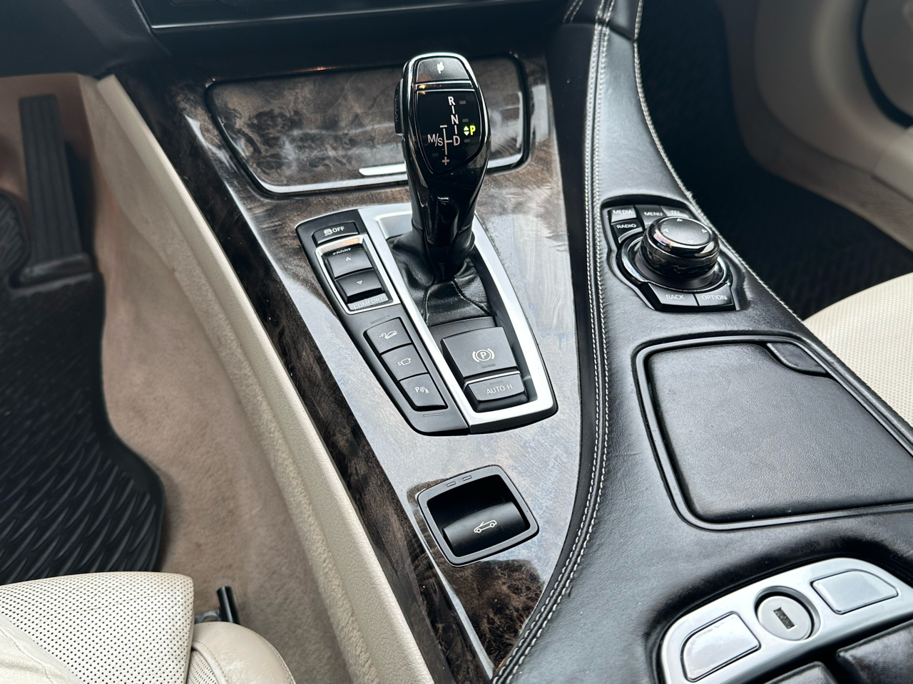 BMW 6 Series 2dr Conv 650i xDrive 2013 BMW 6 Series 2dr Conv 650i xDrive 2013