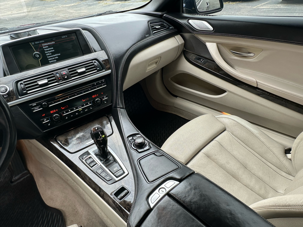 BMW 6 Series 2dr Conv 650i xDrive 2013 BMW 6 Series 2dr Conv 650i xDrive 2013