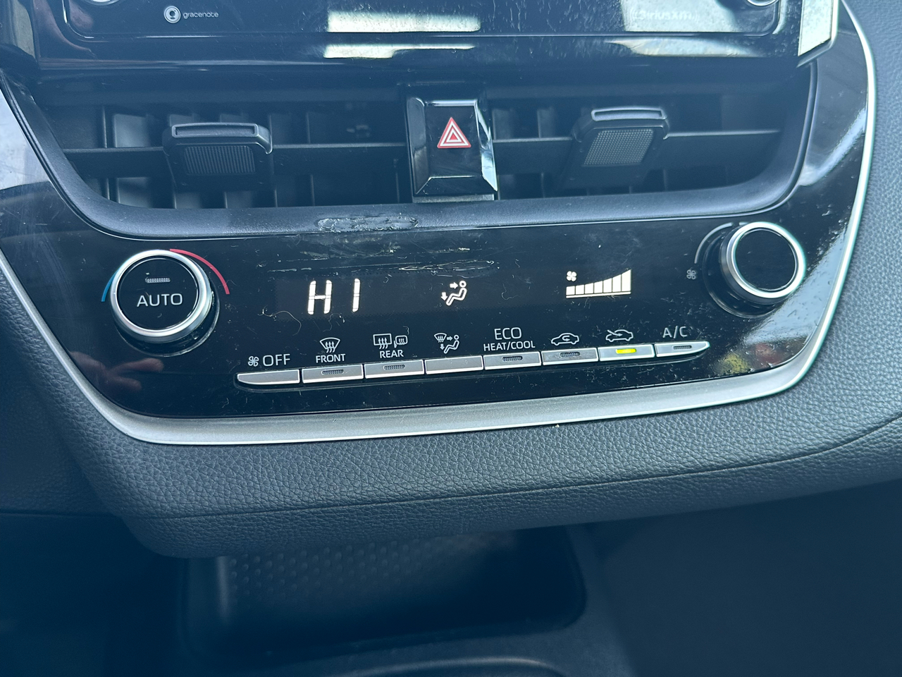 Toyota Corolla LE CVT (Natl) 2021