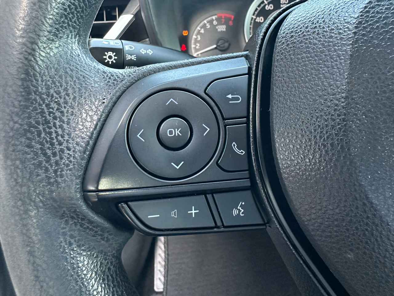 Toyota Corolla LE CVT (Natl) 2021