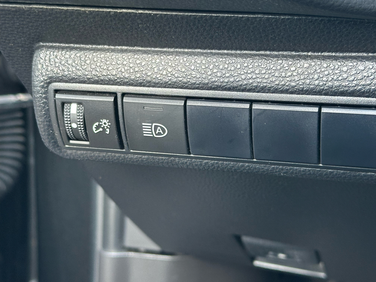 Toyota Corolla LE CVT (Natl) 2021