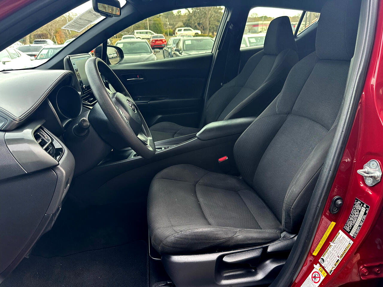 Toyota C-HR LE 4D SUV 2019