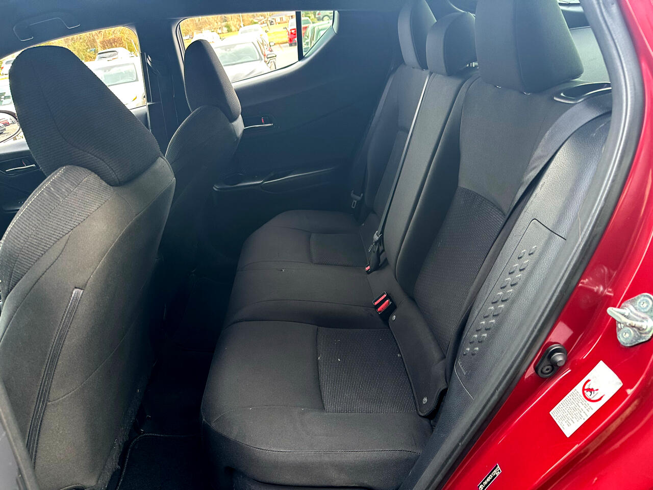 Toyota C-HR LE 4D SUV 2019