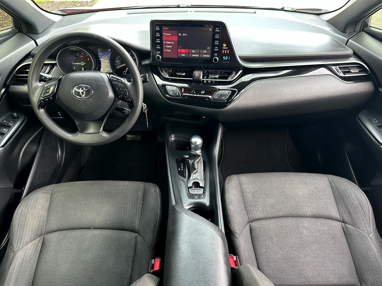 Toyota C-HR LE 4D SUV 2019