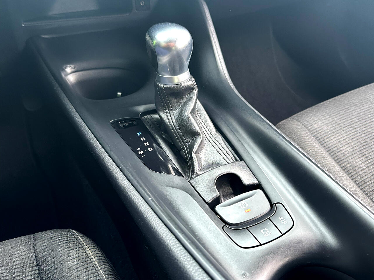 Toyota C-HR LE 4D SUV 2019