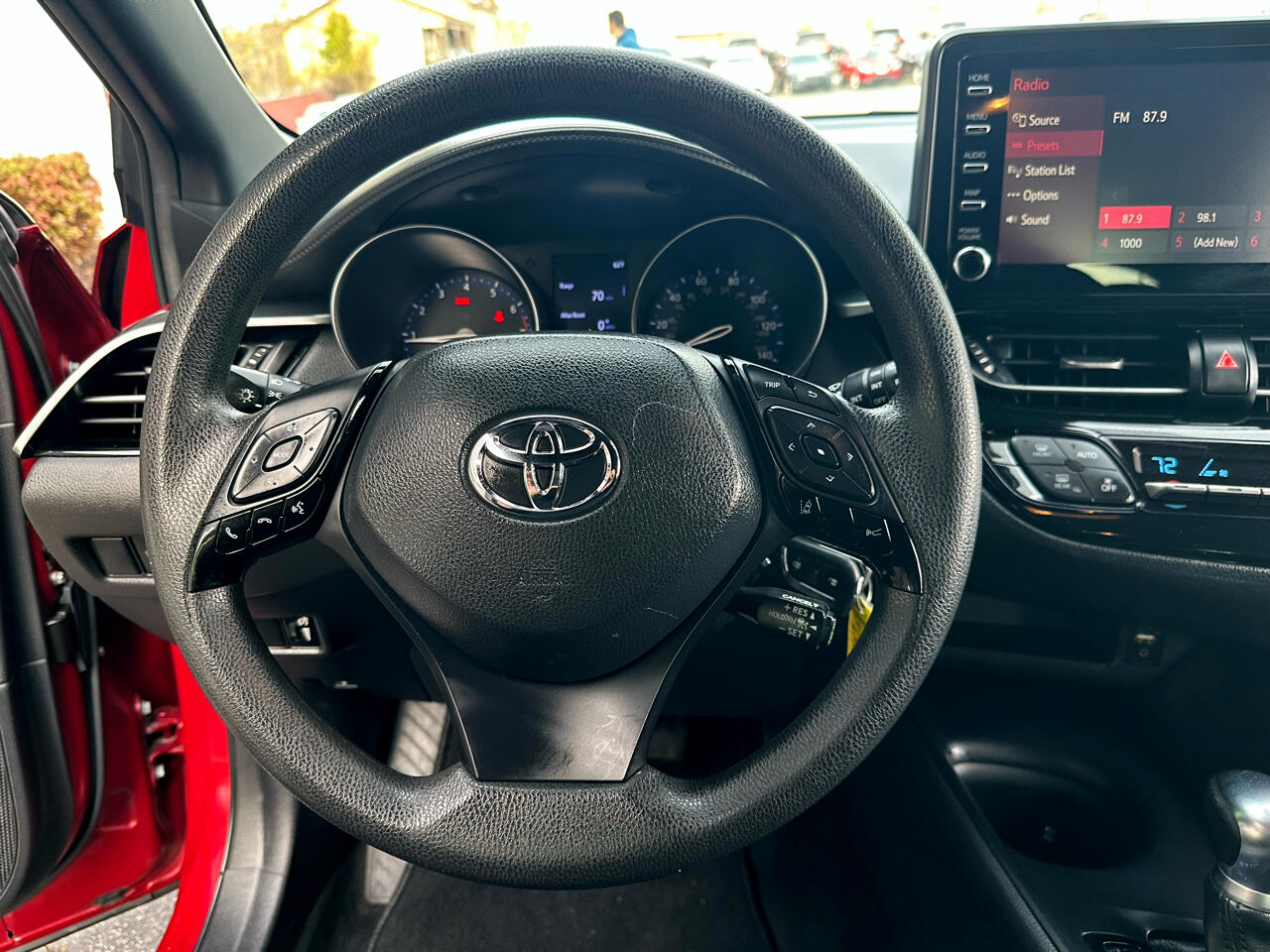 Toyota C-HR LE 4D SUV 2019