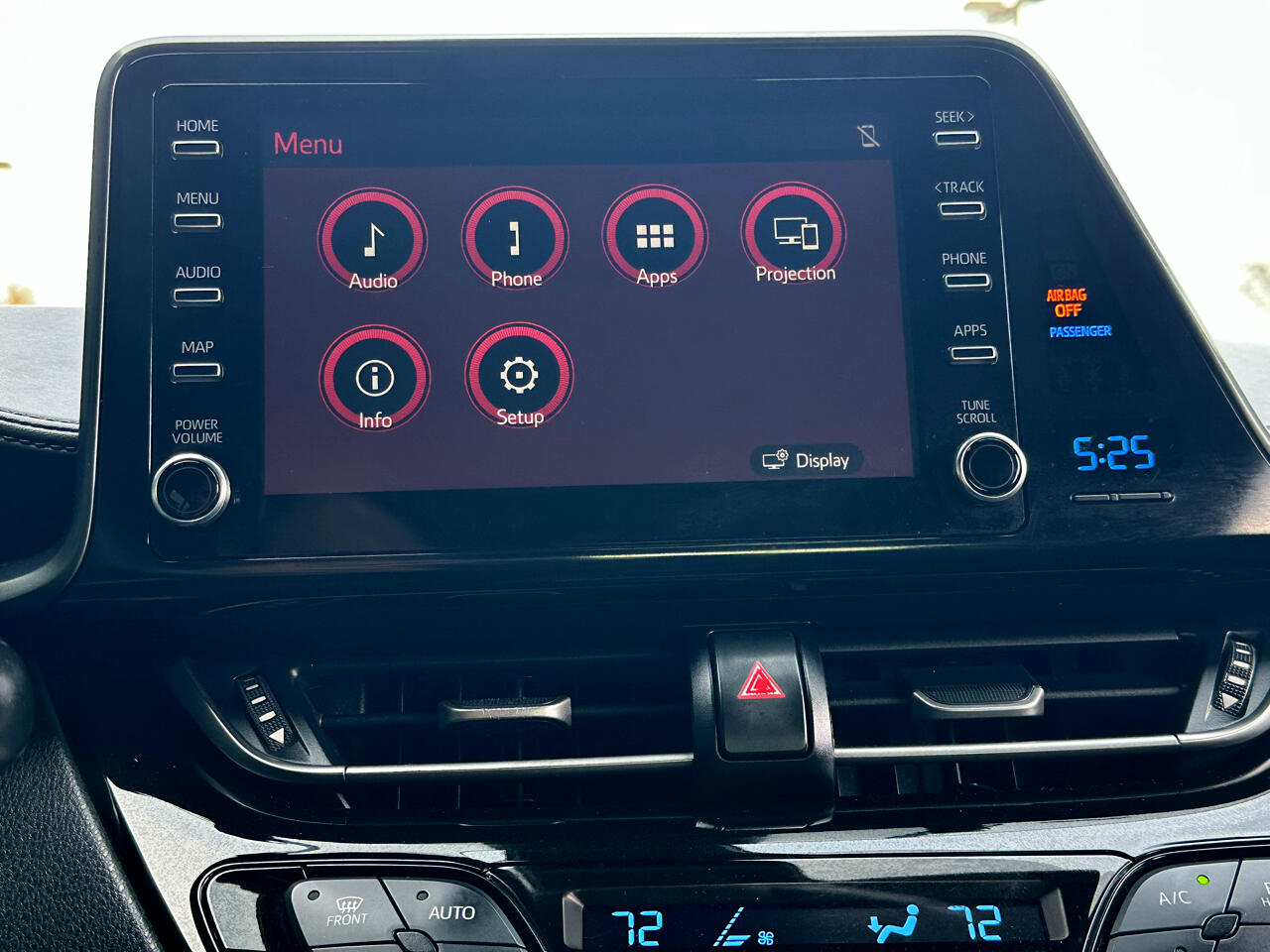 Toyota C-HR LE 4D SUV 2019