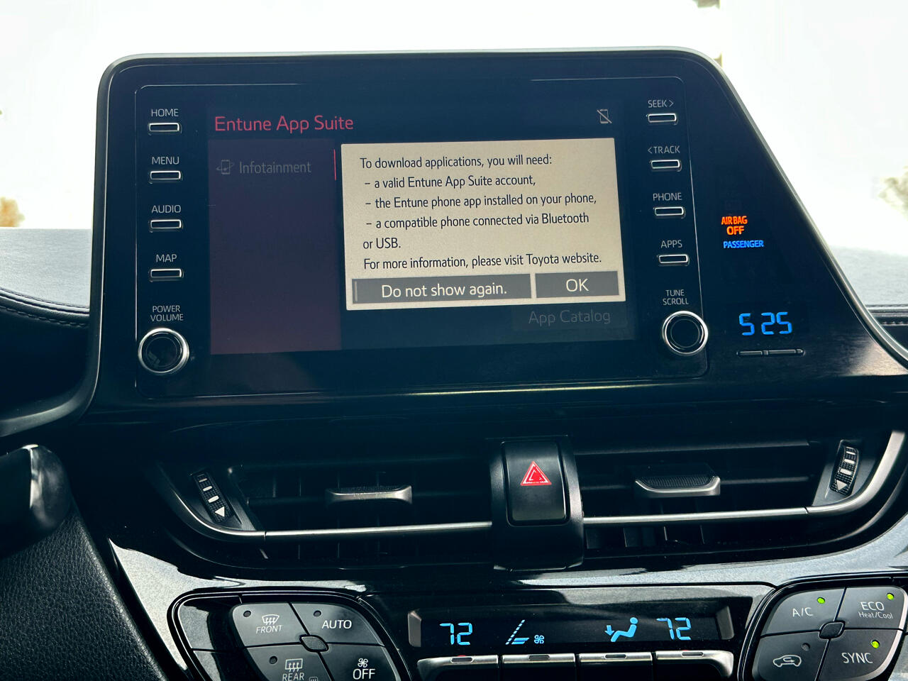 Toyota C-HR LE 4D SUV 2019