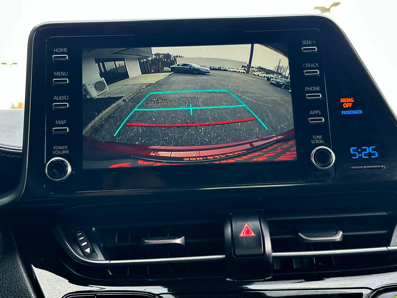 Toyota C-HR LE 4D SUV 2019