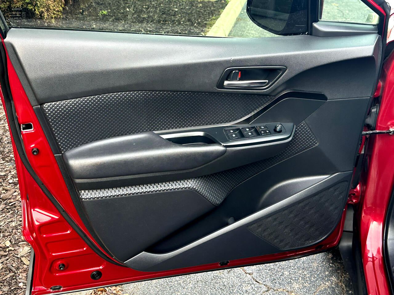 Toyota C-HR LE 4D SUV 2019