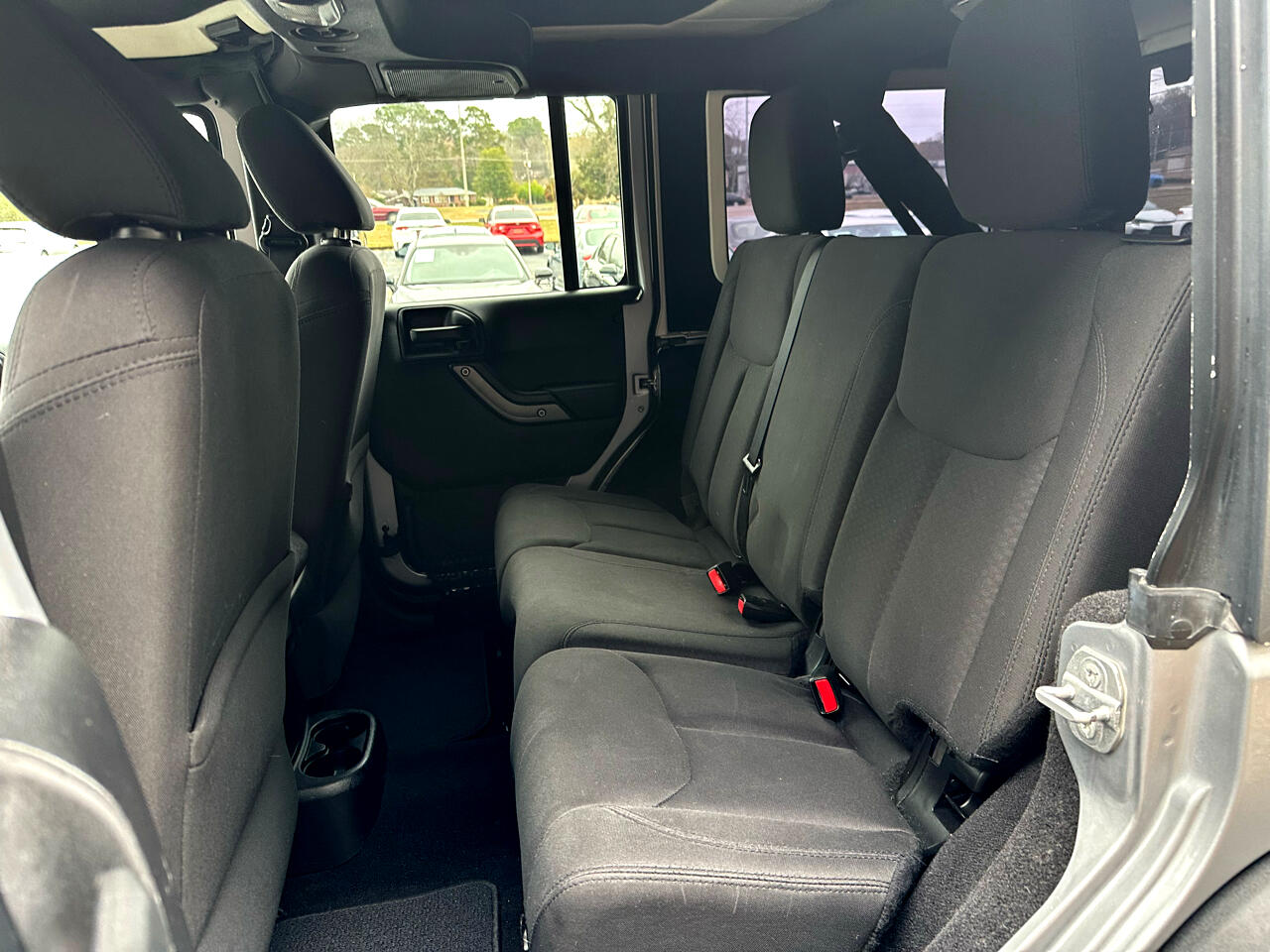 Jeep Wrangler Unlimited 4WD 4dr Sport 2015