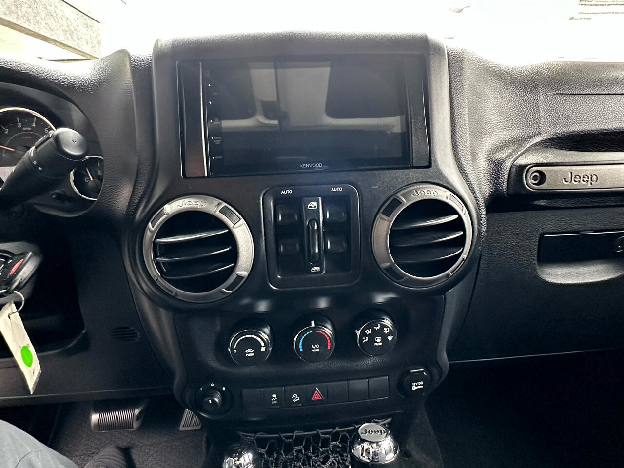 Jeep Wrangler Unlimited 4WD 4dr Sport 2015