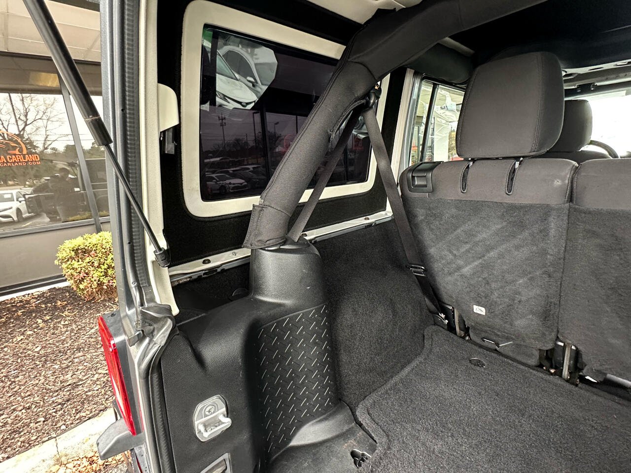 Jeep Wrangler Unlimited 4WD 4dr Sport 2015