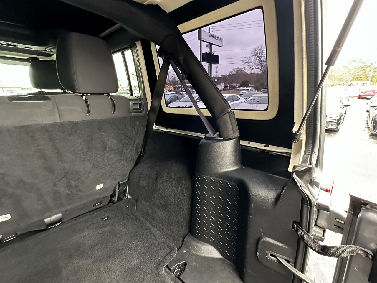 Jeep Wrangler Unlimited 4WD 4dr Sport 2015