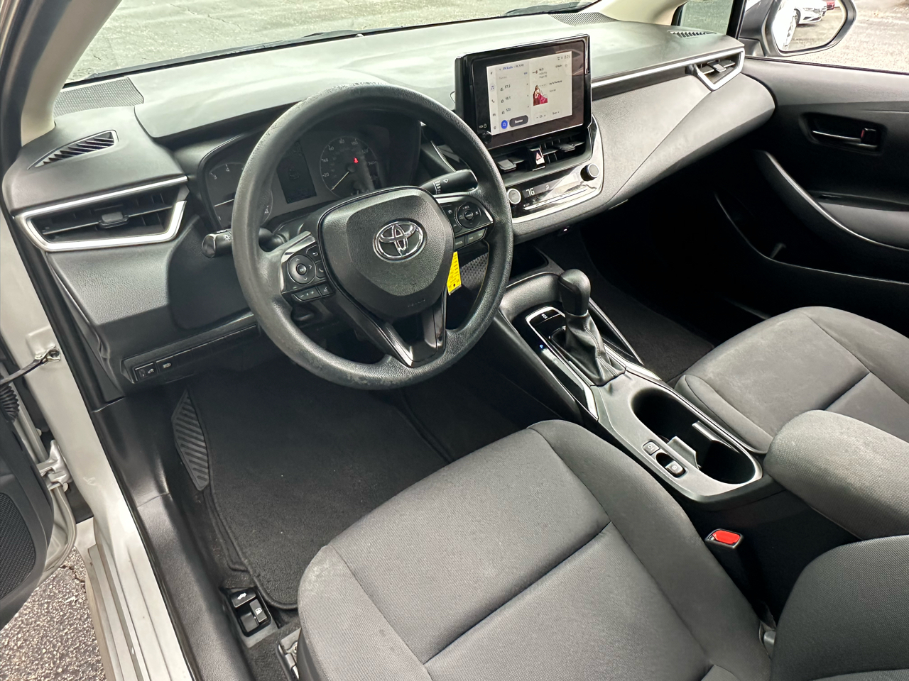 Toyota Corolla LE CVT (Natl) 2023