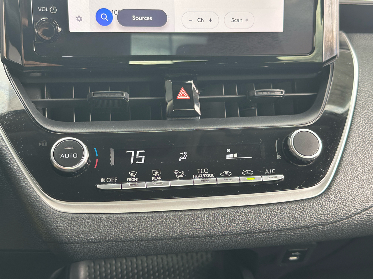 Toyota Corolla LE CVT (Natl) 2023