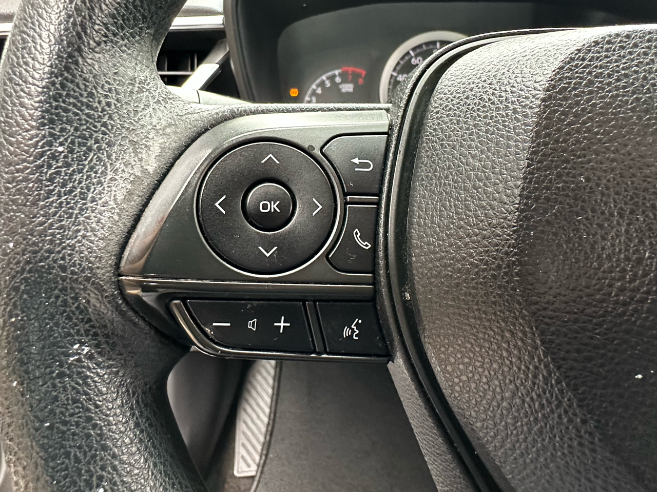 Toyota Corolla LE CVT (Natl) 2021