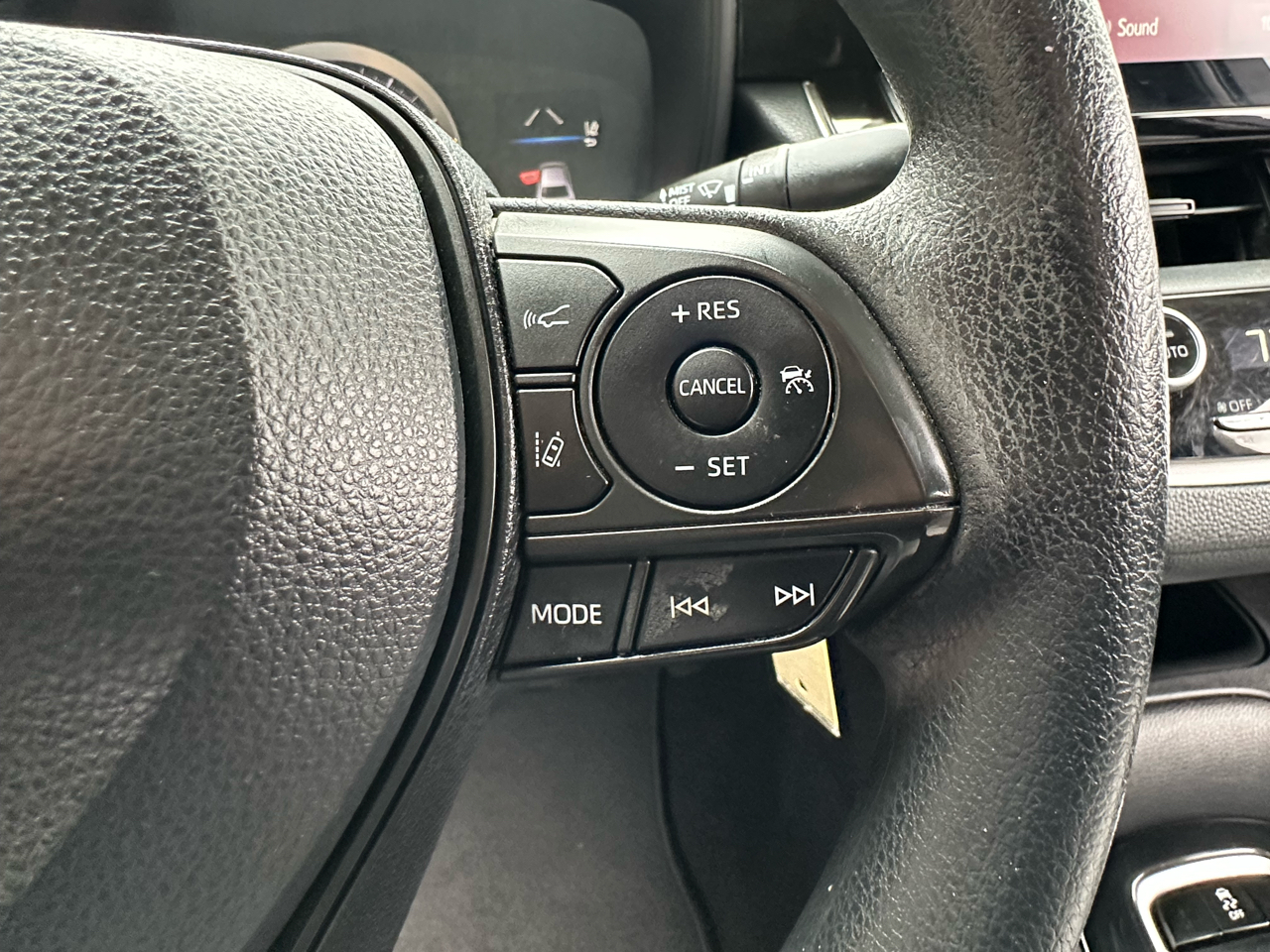 Toyota Corolla LE CVT (Natl) 2021