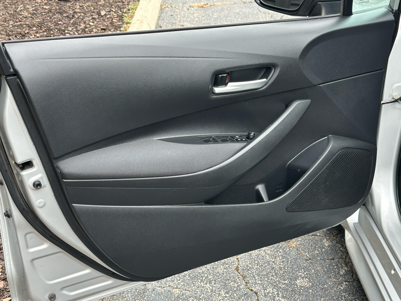 Toyota Corolla LE CVT (Natl) 2021