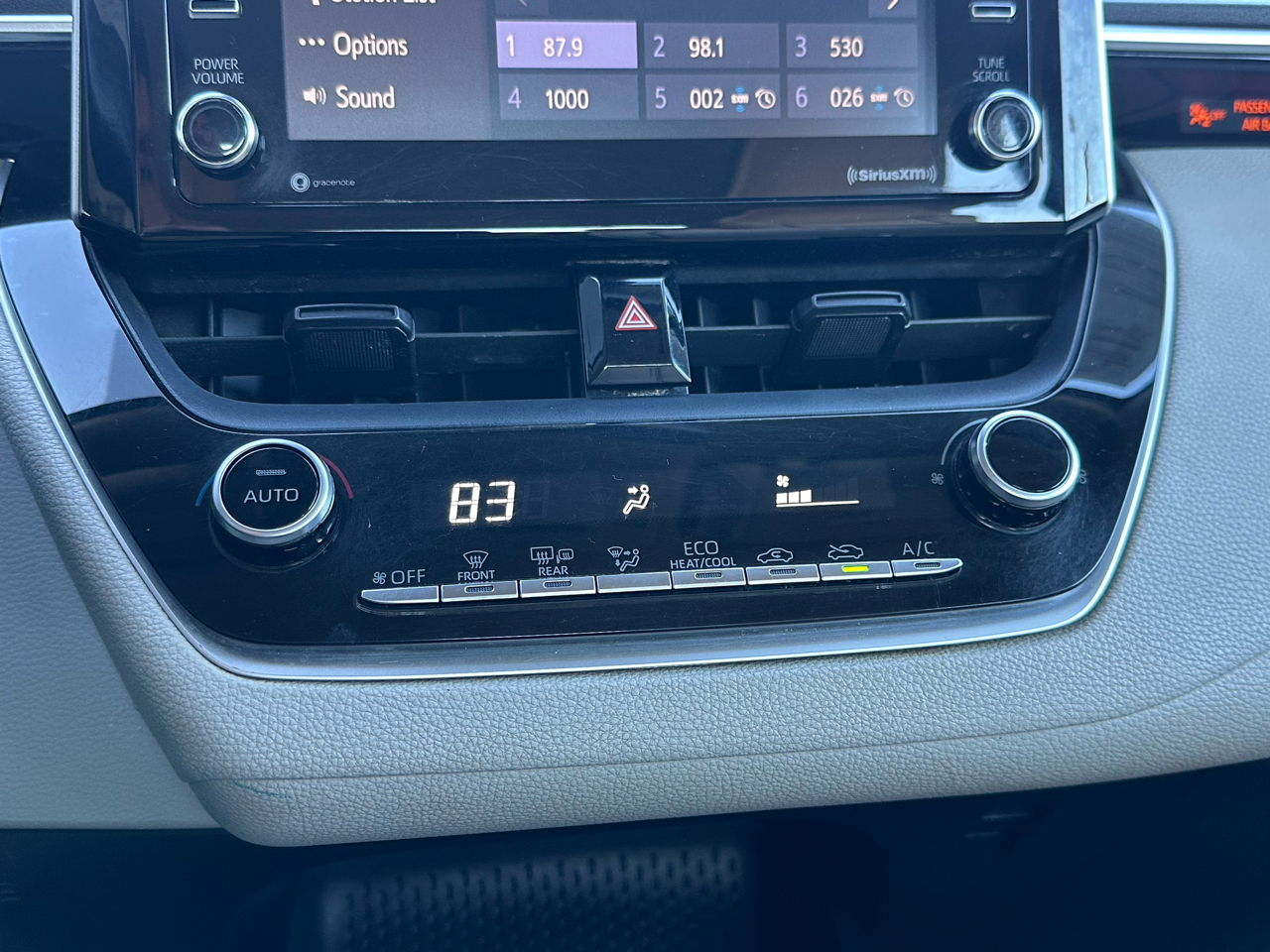 Toyota Corolla LE CVT (Natl) 2021