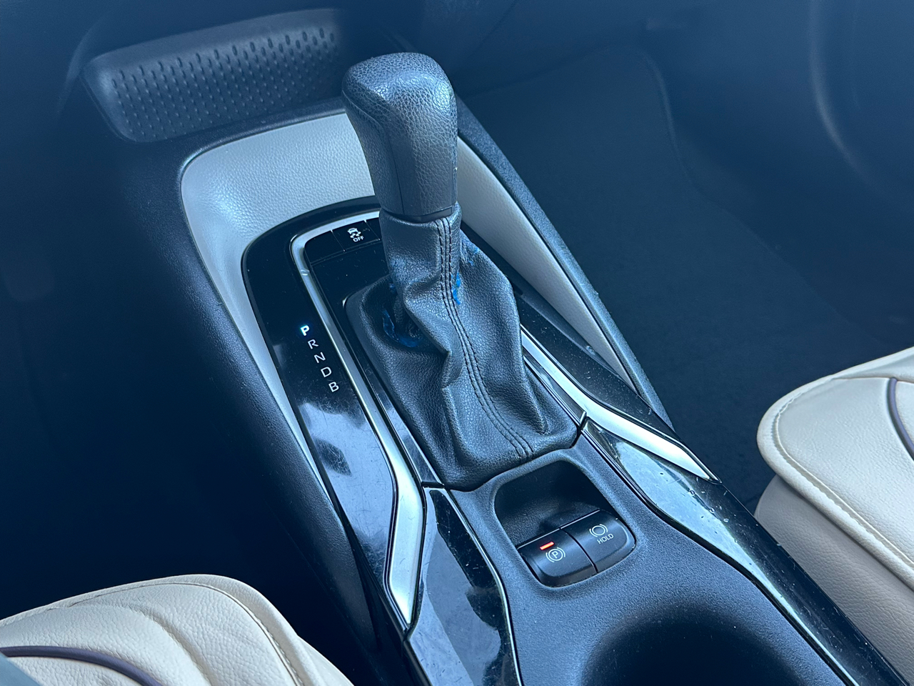 Toyota Corolla LE CVT (Natl) 2021