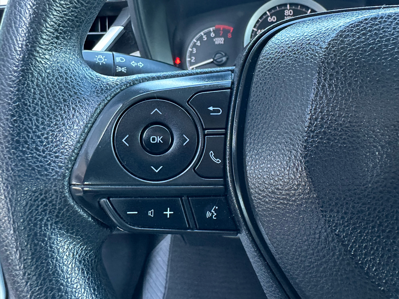 Toyota Corolla LE CVT (Natl) 2021