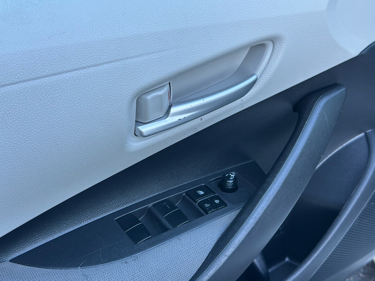 Toyota Corolla LE CVT (Natl) 2021