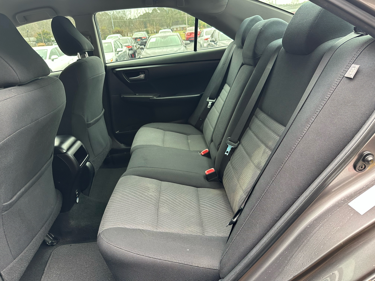 Toyota Camry LE Auto (Natl) 2017