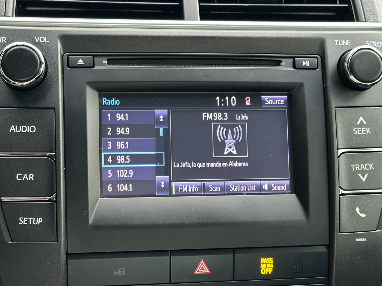 Toyota Camry LE Auto (Natl) 2017