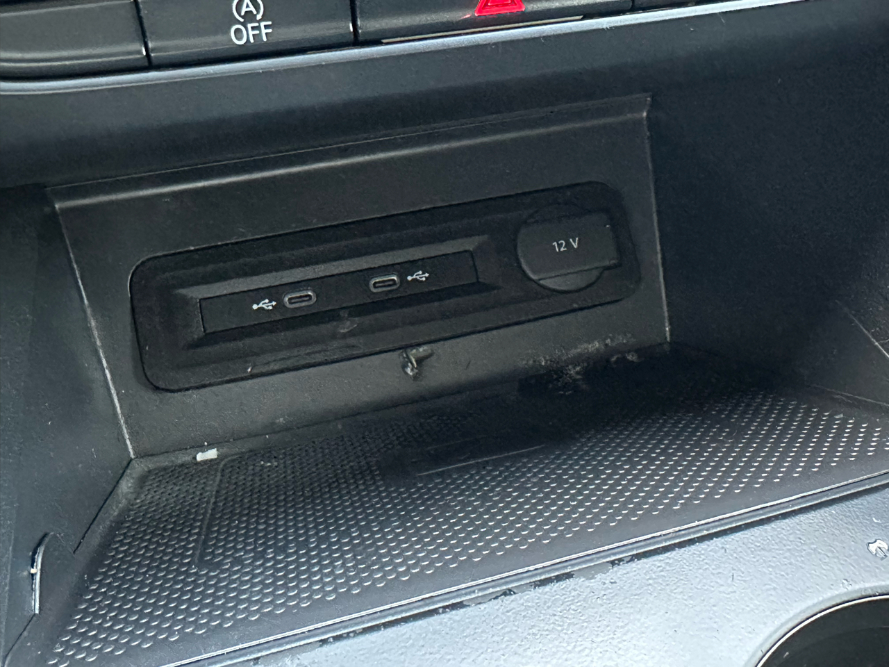 Volkswagen Atlas 2.0T SE w/Technology FWD *Ltd Avail* 2021