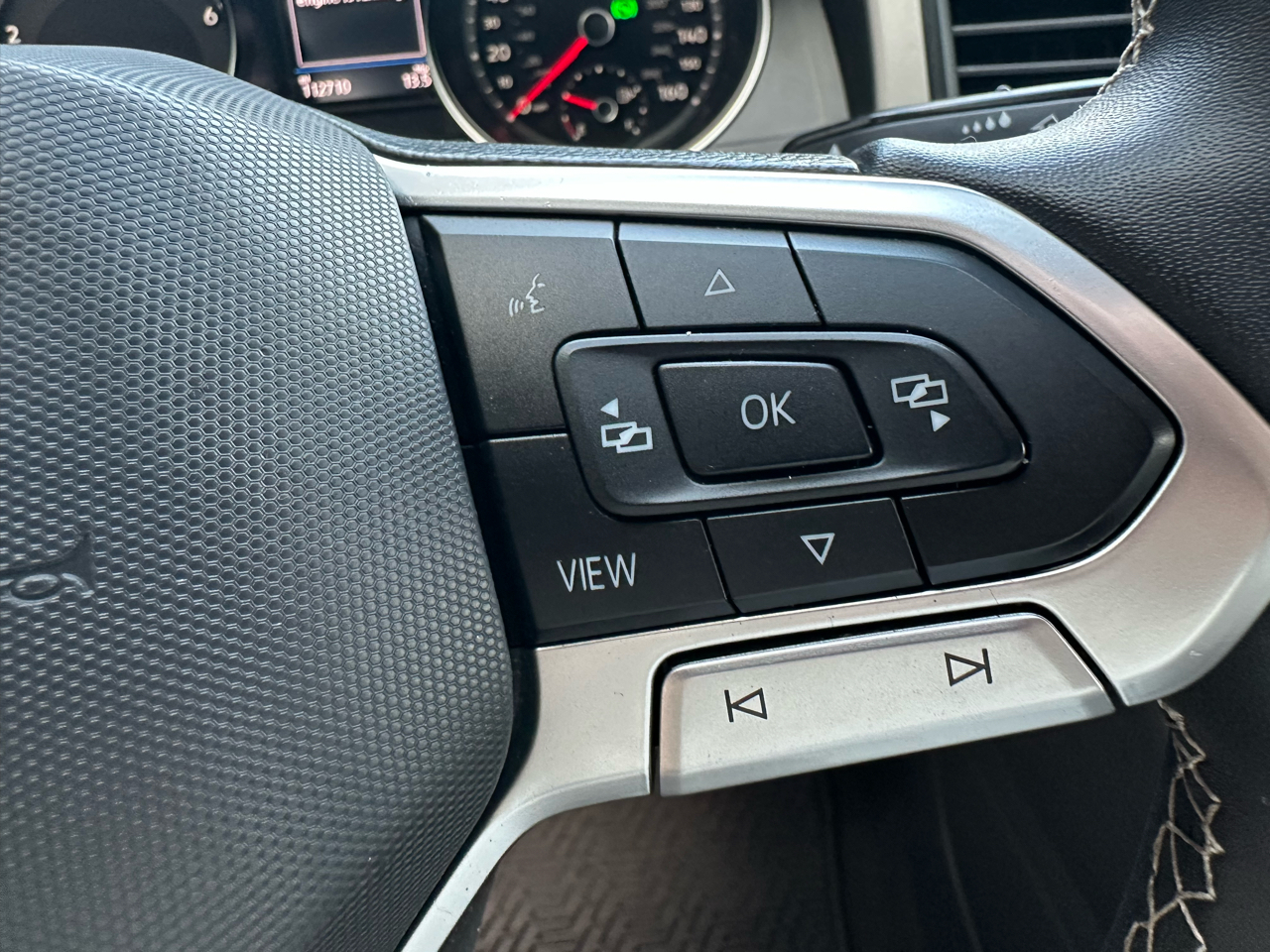 Volkswagen Atlas 2.0T SE w/Technology FWD *Ltd Avail* 2021