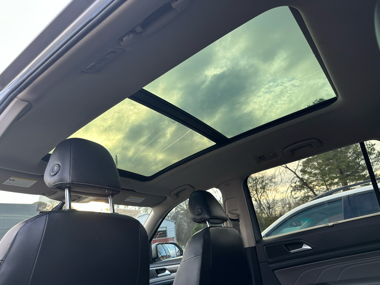 Volkswagen Atlas 2.0T SE w/Technology FWD *Ltd Avail* 2021