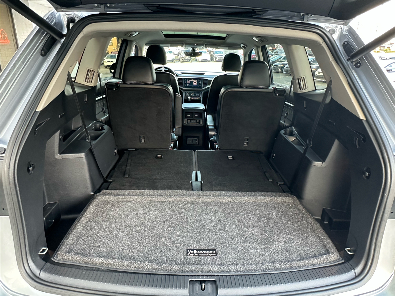 Volkswagen Atlas 2.0T SE w/Technology FWD *Ltd Avail* 2021