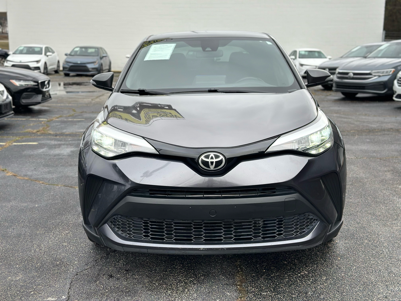 Toyota C-HR XLE FWD (Natl) 2020