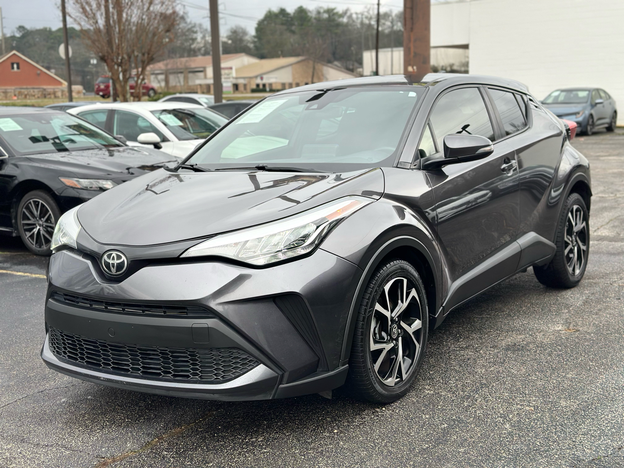 Toyota C-HR XLE FWD (Natl) 2020