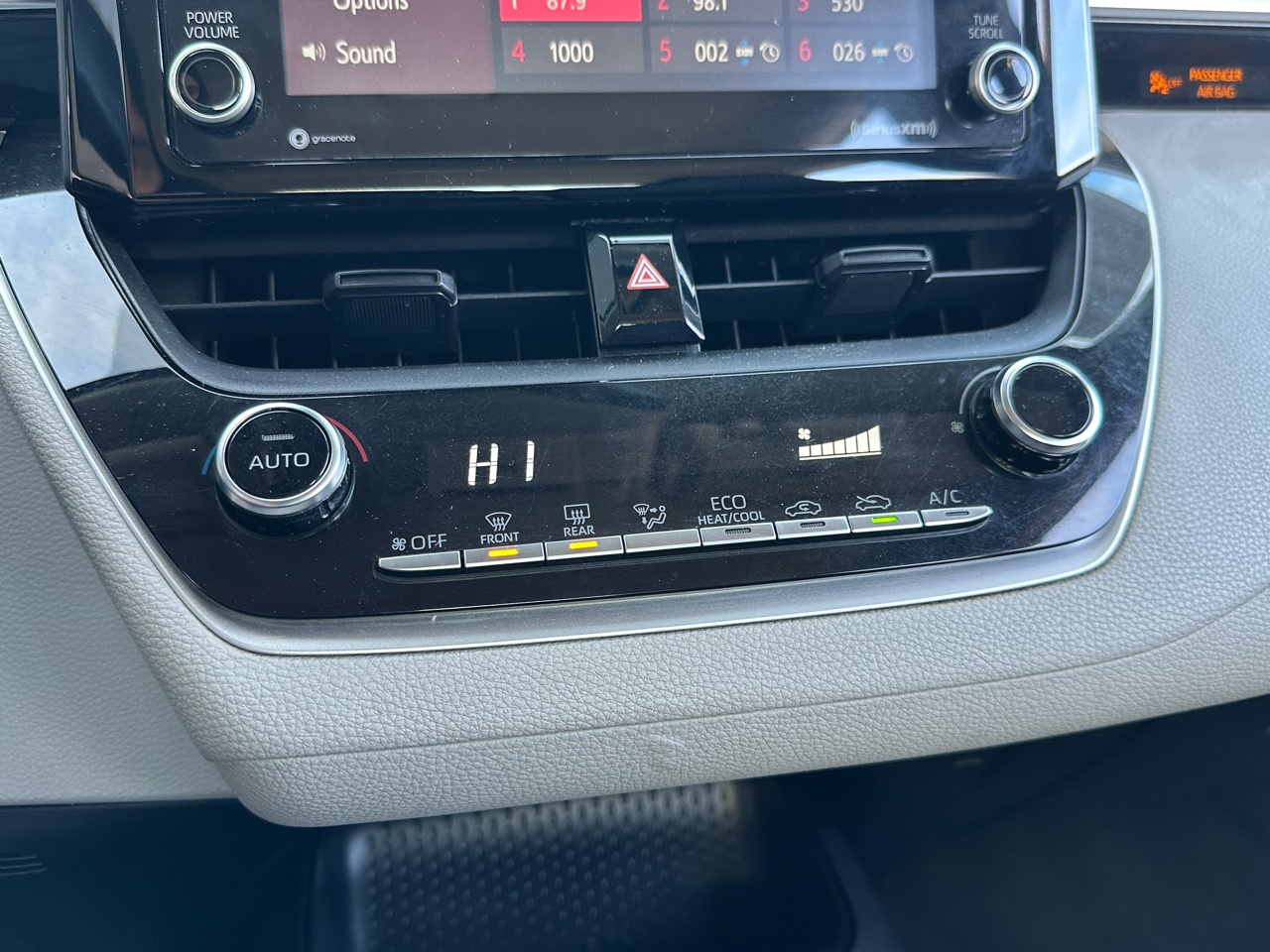 Toyota Corolla LE CVT (Natl) 2022