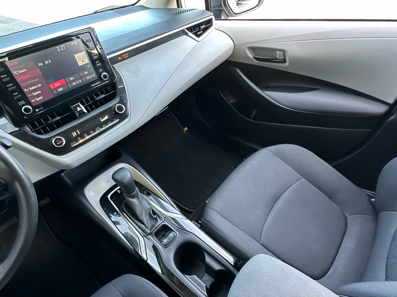 Toyota Corolla LE CVT (Natl) 2022