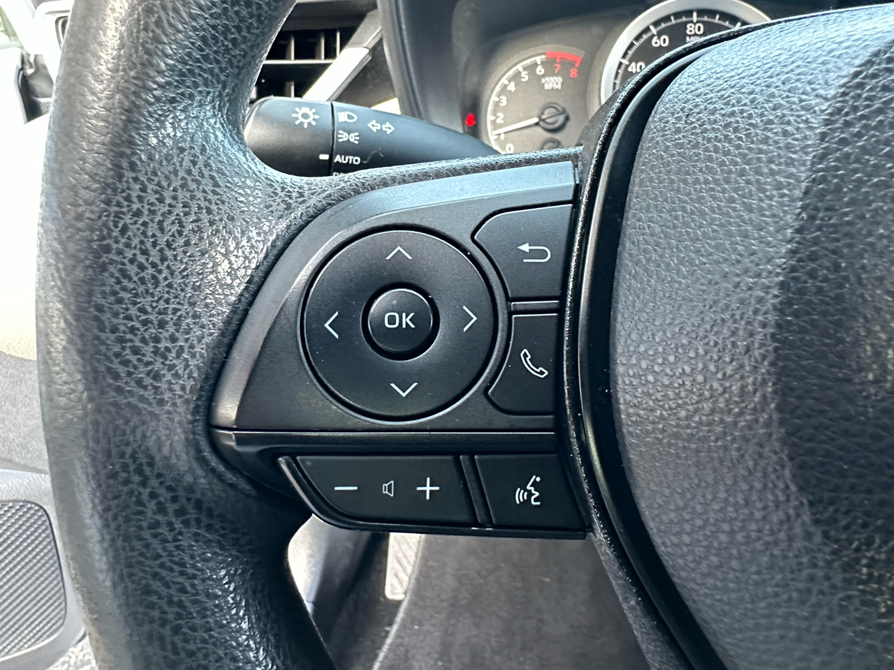 Toyota Corolla LE CVT (Natl) 2022