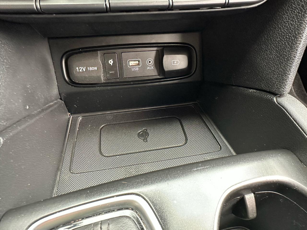 Hyundai Santa Fe SEL 2.4L Auto FWD 2020