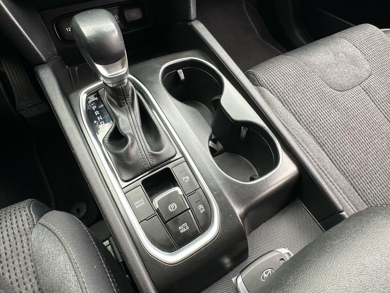 Hyundai Santa Fe SEL 2.4L Auto FWD 2020