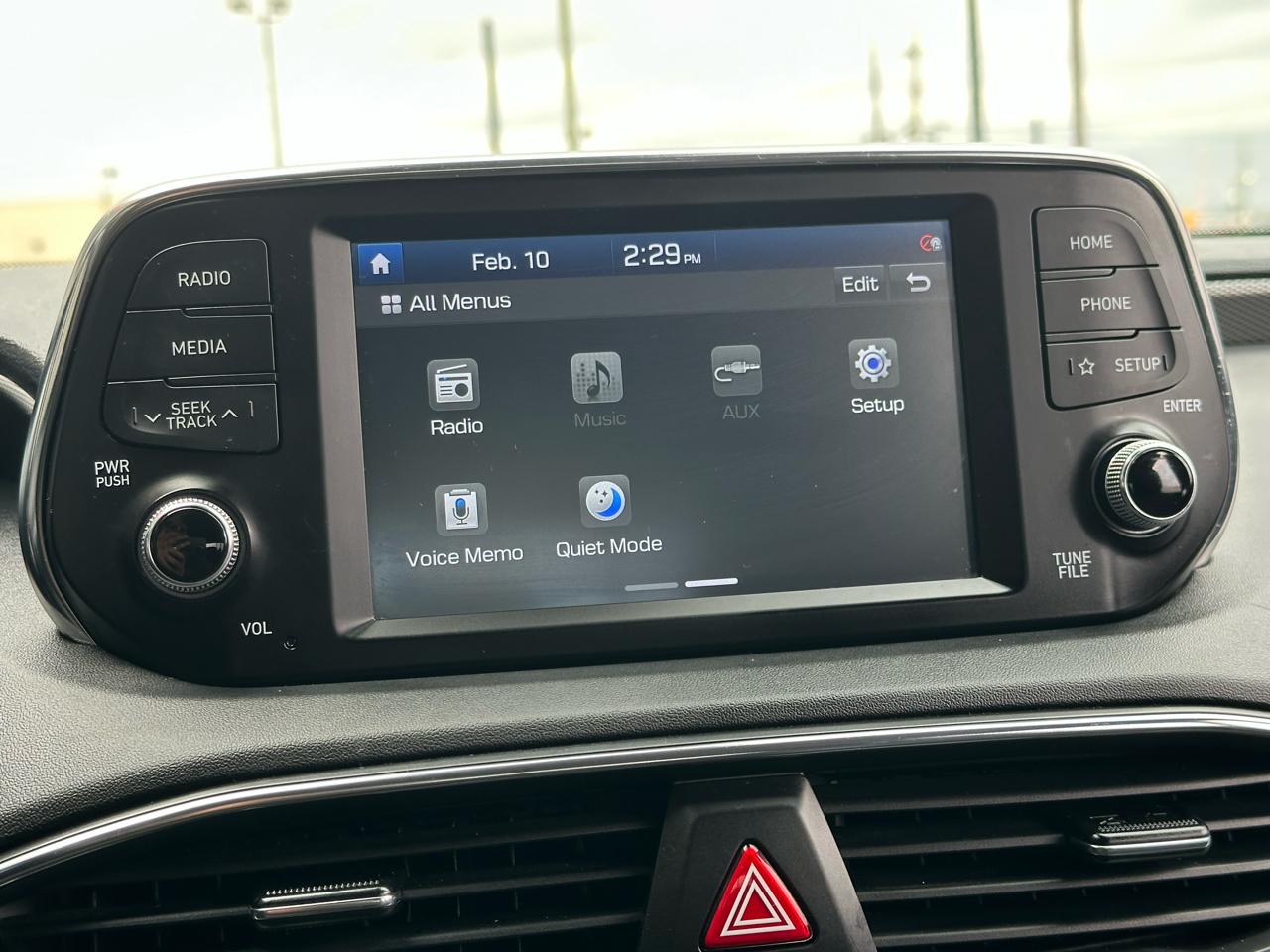 Hyundai Santa Fe SEL 2.4L Auto FWD 2020