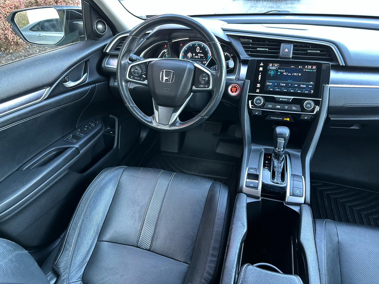 Honda Civic Sedan Touring CVT 2018