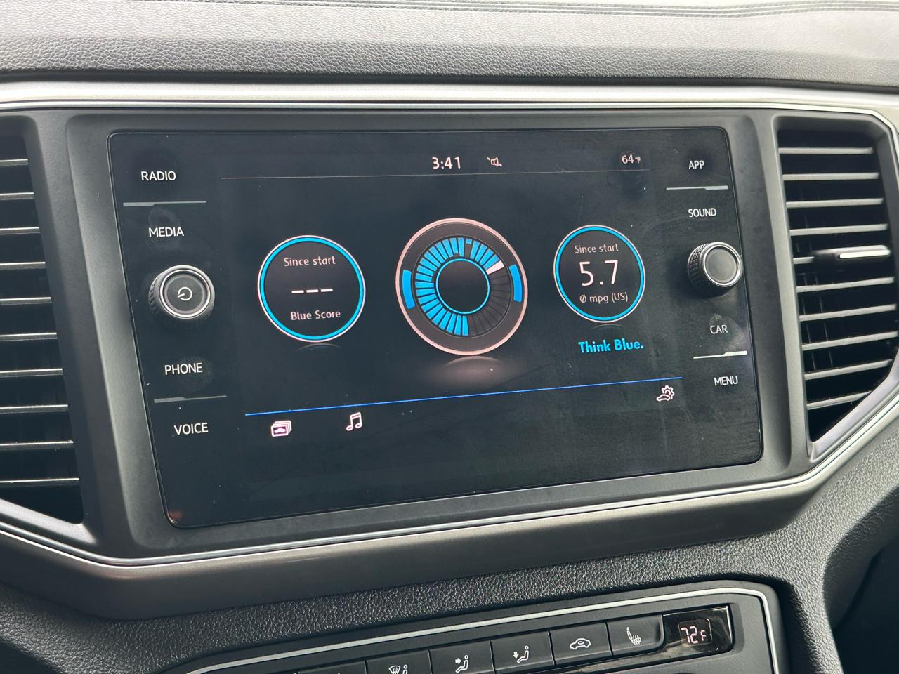 Volkswagen Atlas 3.6L V6 SE w/Technology FWD 2019