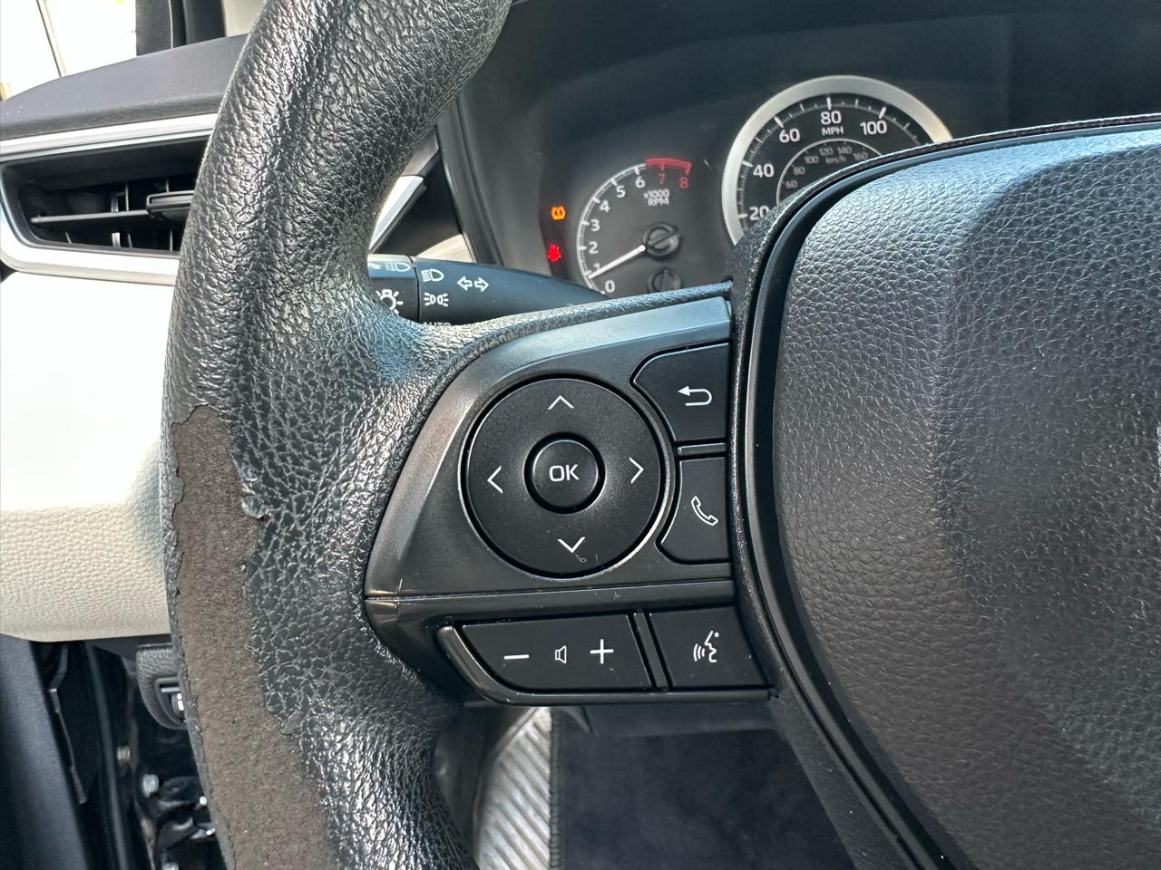 Toyota Corolla LE CVT (Natl) 2021